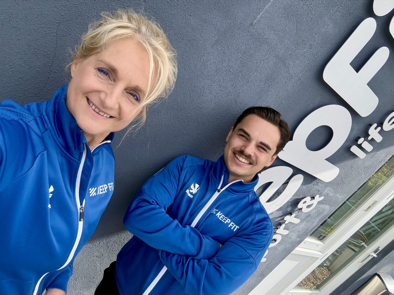 Hinke en Jesse samen bij Keep Fit Joure